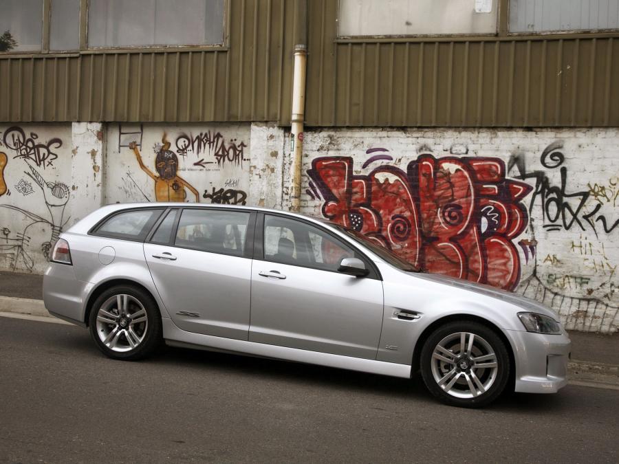  Holden Commodore SS Sportwagon 2008 года  (фото 14 из 16)